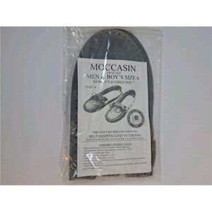 NEW Moccasin Craft Kit Mens Boys Size 6 Womens Girls Size 7 Gray Color HTF Rare